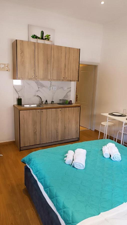 Zois Apartment Ártemida Kültér fotó