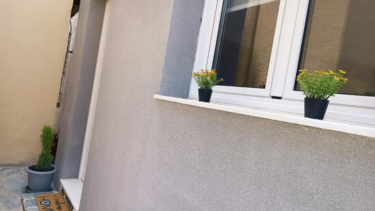 Zois Apartment Ártemida Kültér fotó