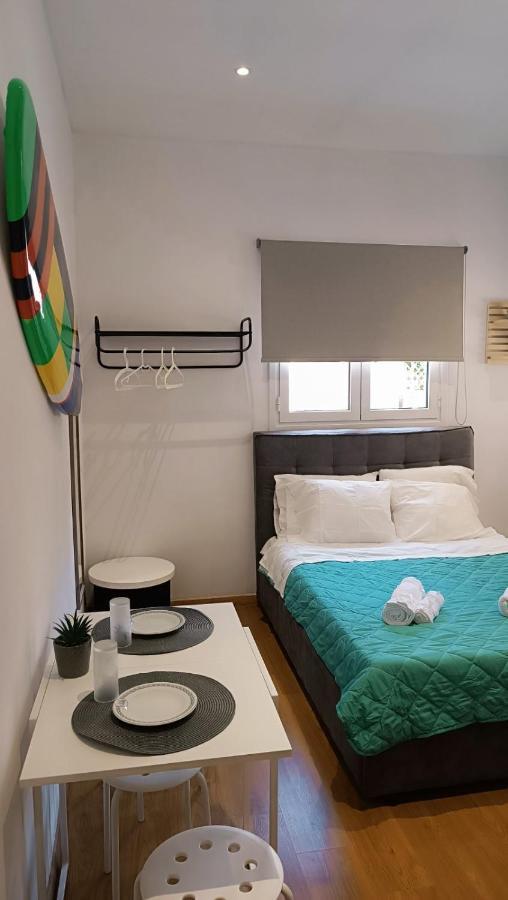 Zois Apartment Ártemida Kültér fotó